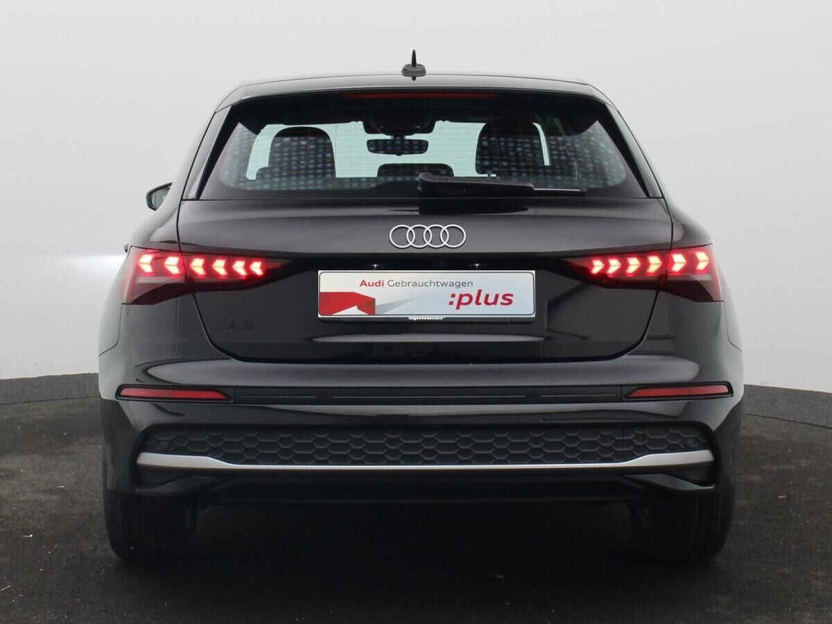 Audi A3 Sportback TFSI / MMI-Navi, ParkAssi, LED, RFK