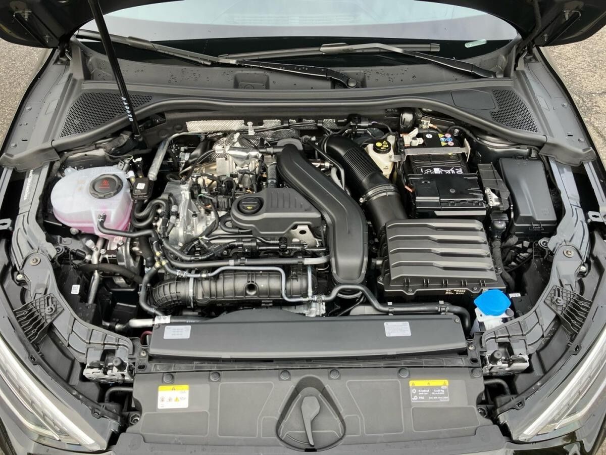 Audi A3 Sportback advanced TFSI / Navi, ParkAssi, LED