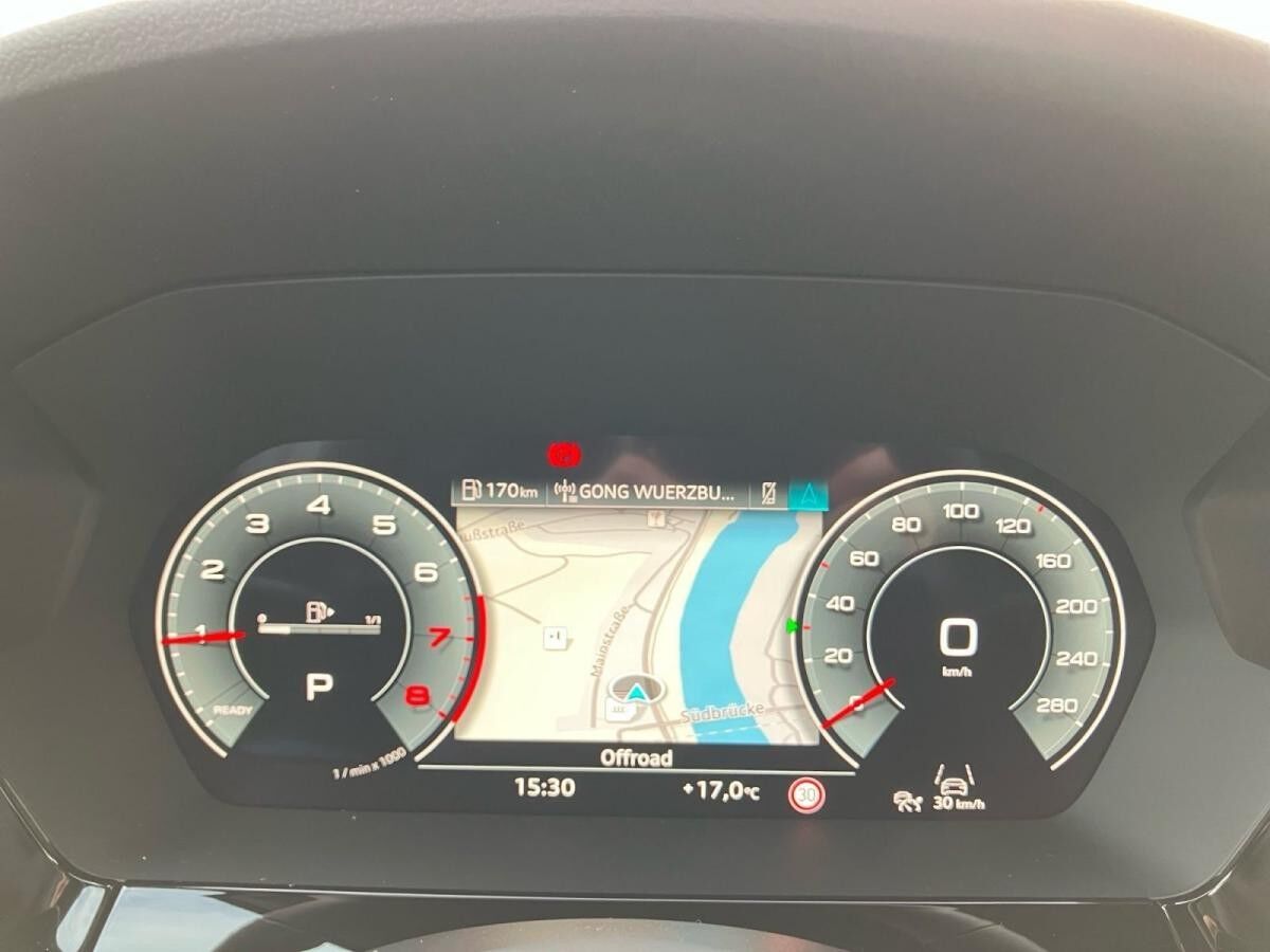 Audi A3 Sportback advanced TFSI / Navi, ParkAssi, LED