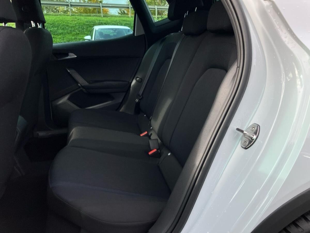 Seat Arona FR 1.0 TSI DSG / Navi, ParkAssi, LED, RFK