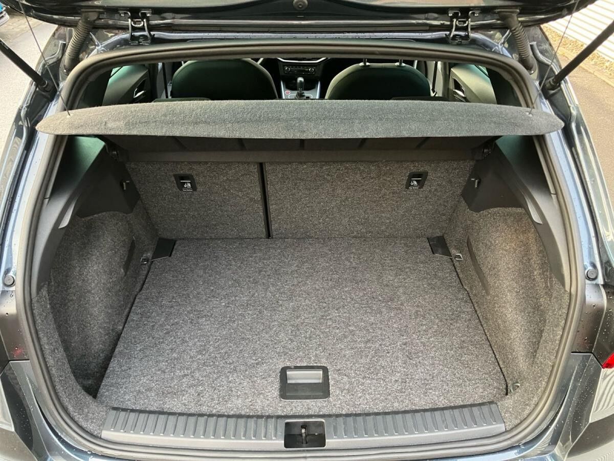 Seat Arona FR 1.0 TSI DSG / Navi, ParkAssi, LED, RFK