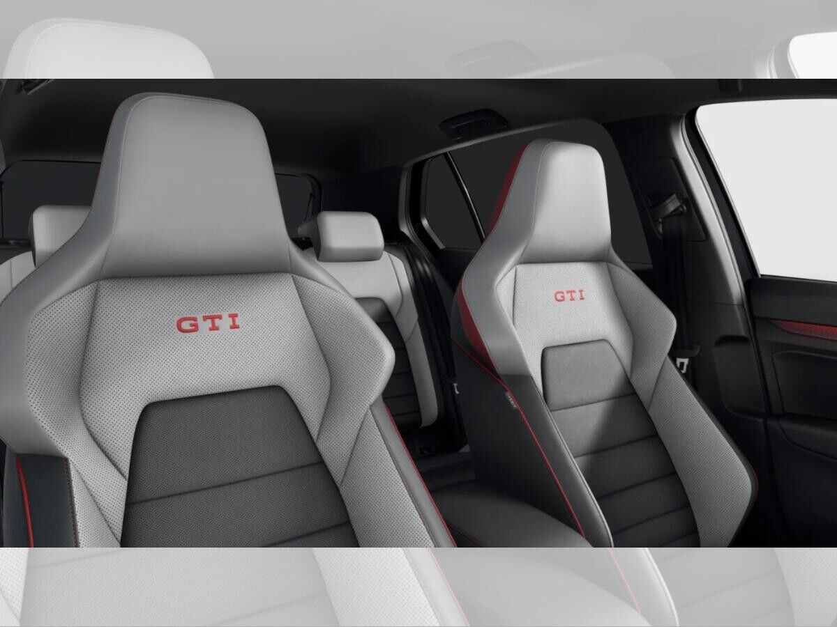 Volkswagen Golf GTI CarPlay Pano Black ACC LED