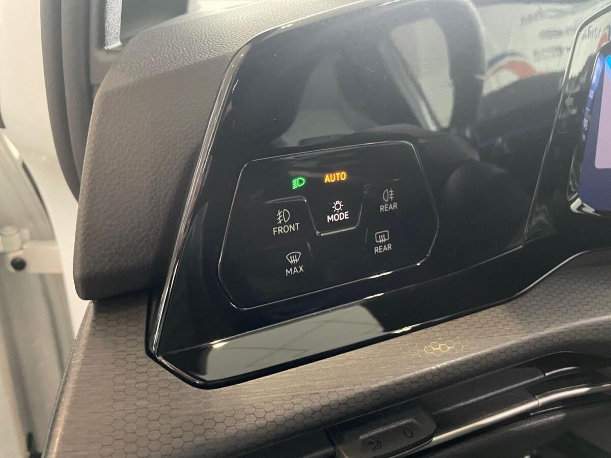 Volkswagen Golf GTI 2.0 TSI DSG*Nav*Leder*Matrix*Keyless*