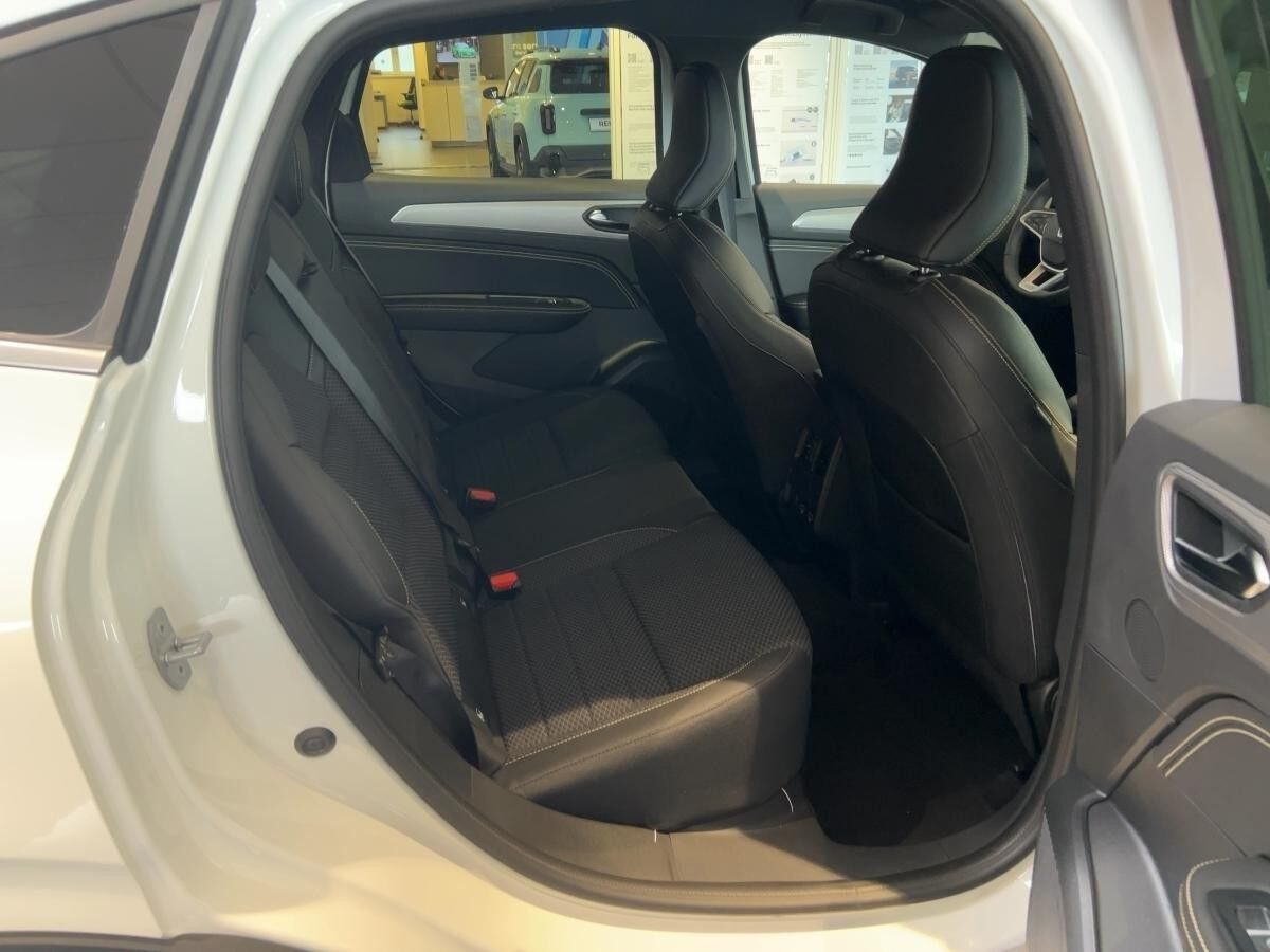 Renault Arkana Techno Mild Hybrid 140 EDC SHZ/PDC/GJR