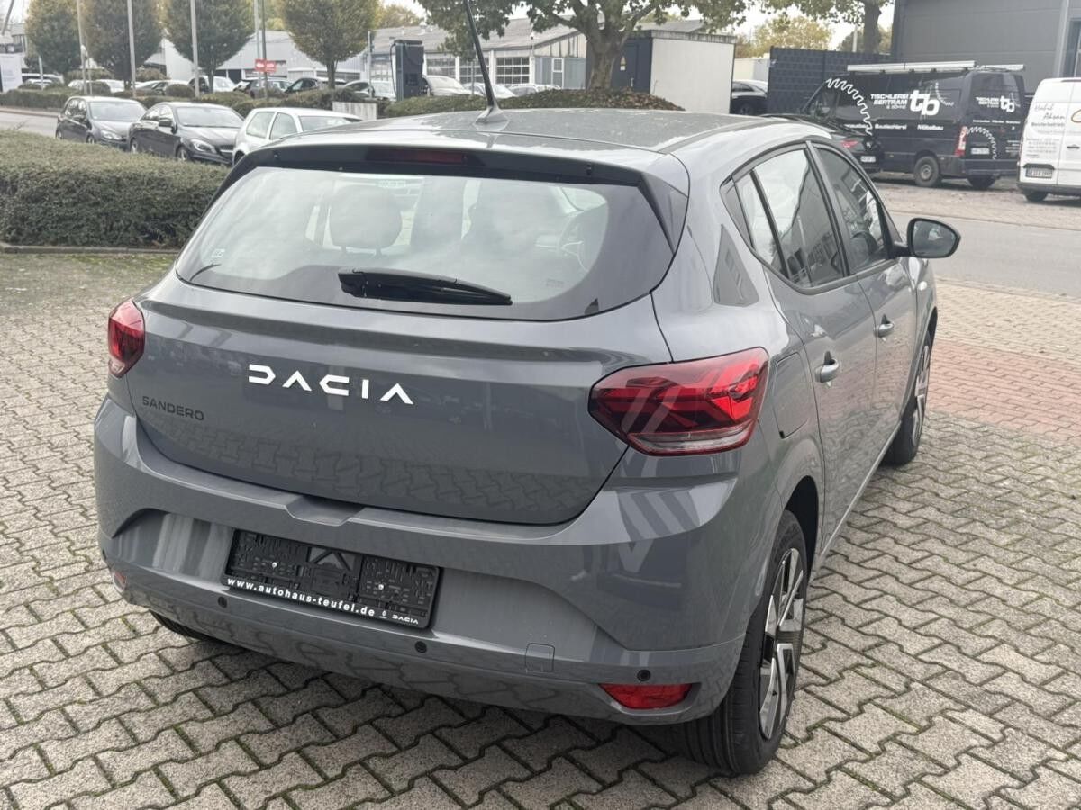Dacia Sandero Expression TCe 90 *SHZ*PDC* 500€ Rabatt Aktion