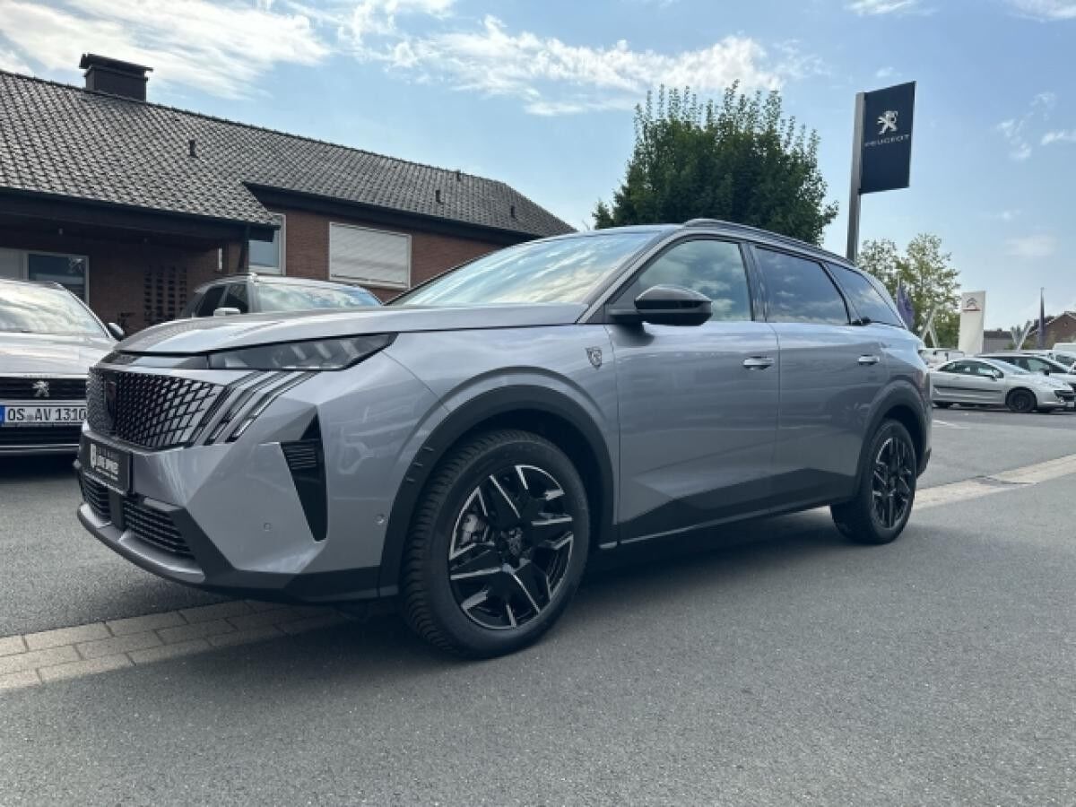 Peugeot 5008 GT HYBRID 145 e-DSC6 AHK-abn. Navi ACC