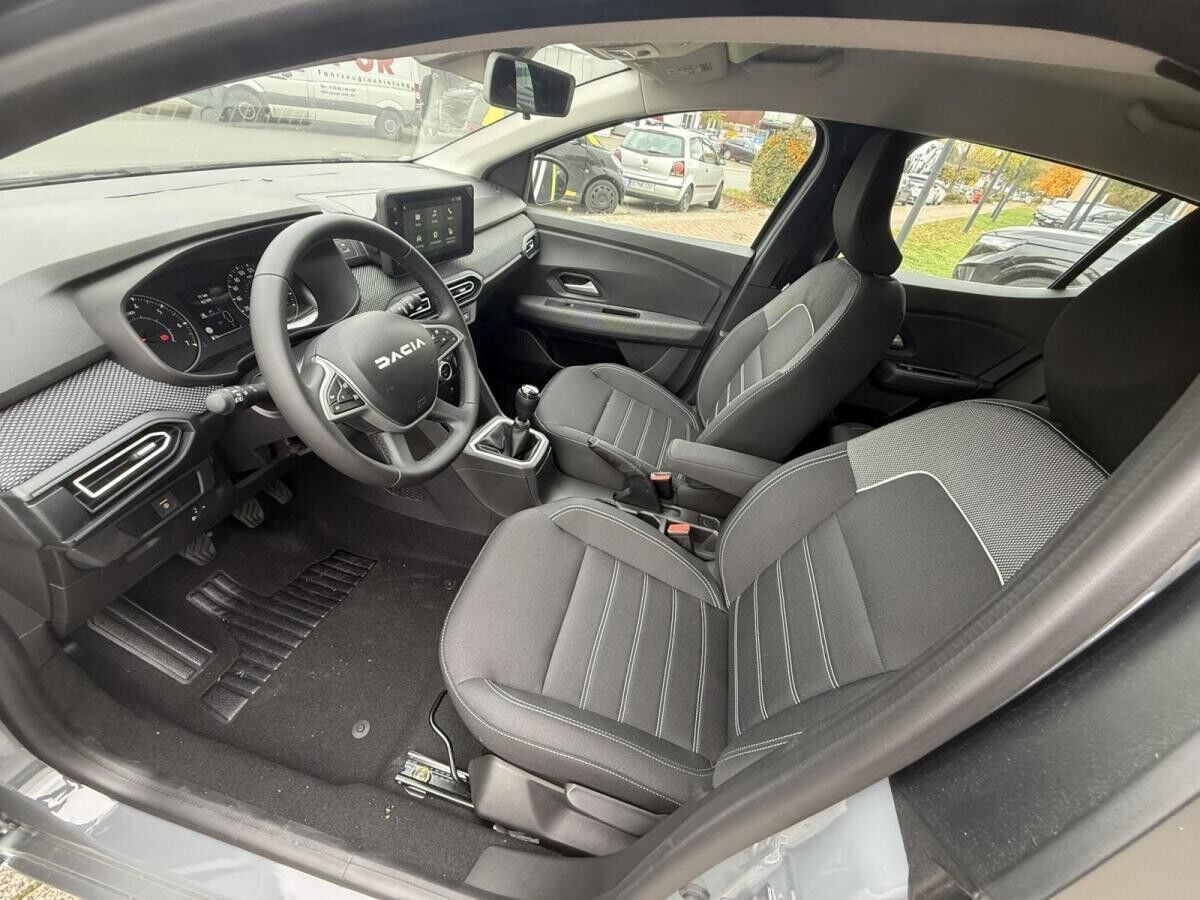 Dacia Sandero Expression TCe 90 *SHZ*PDC* 500€ Rabatt Aktion