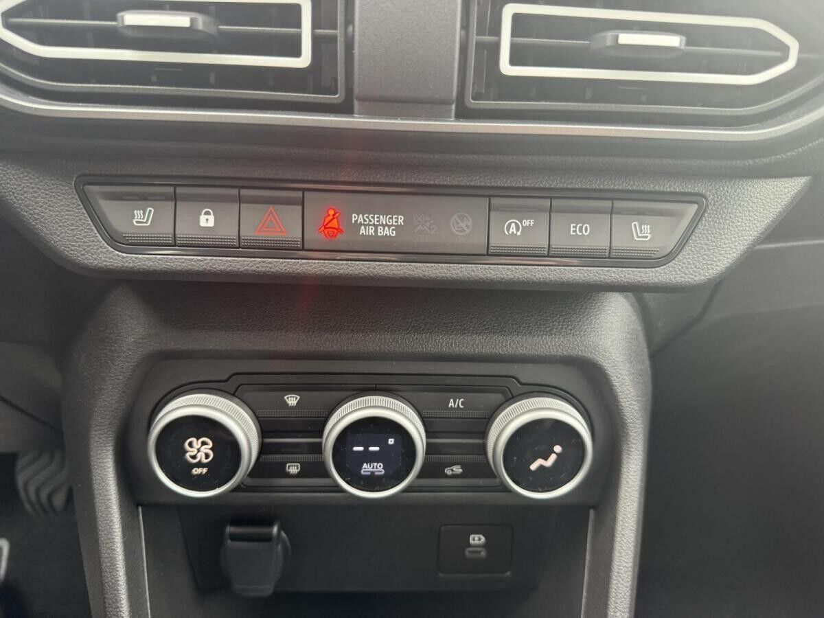 Dacia Sandero Expression TCe 90 *SHZ*PDC* 500€ Rabatt Aktion