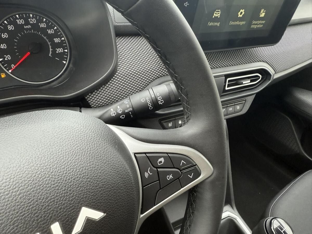 Dacia Sandero Expression TCe 90 *SHZ*PDC* 500€ Rabatt Aktion