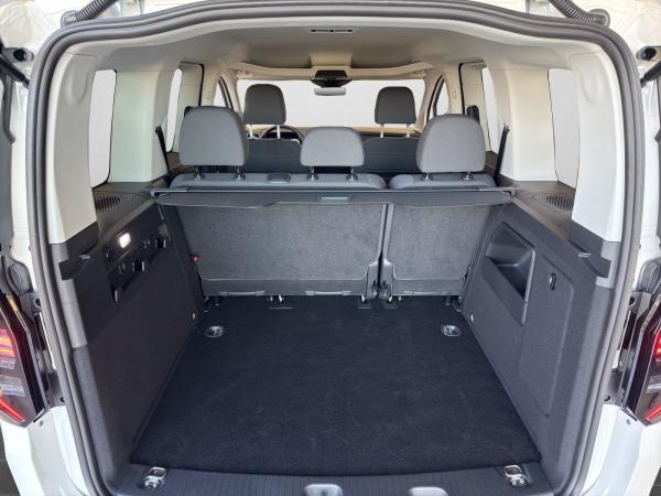 Volkswagen Caddy EDITION 1.5 TSI DSG AHK KLIMA LED NAVI 18"