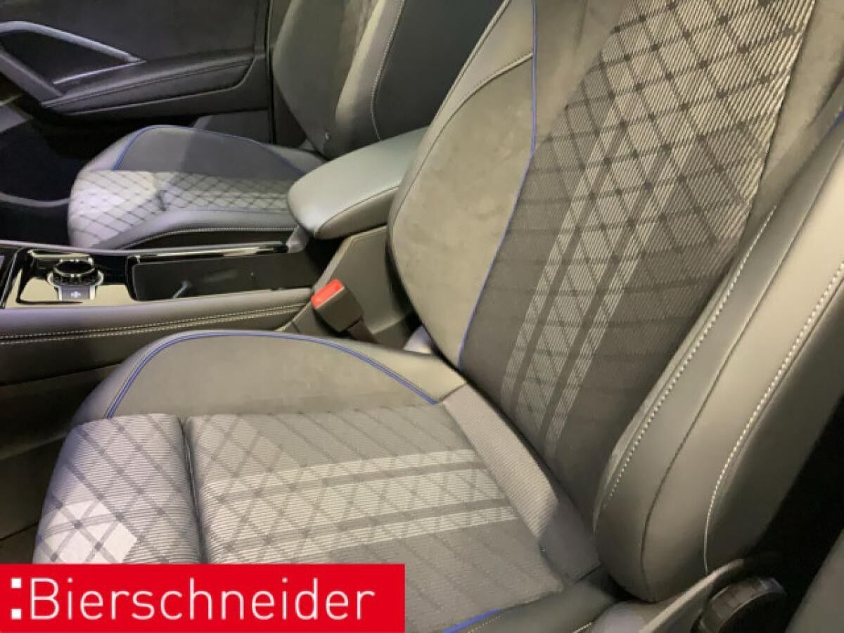 Volkswagen Tayron R-Line 2.0 TDI DSG 4M. *7S/AHK/PANO/STHZG*