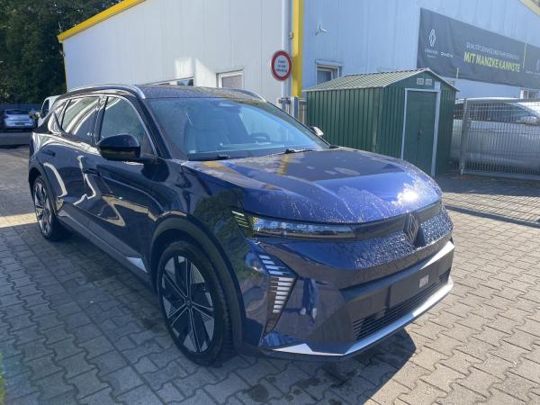 Renault Scenic Iconic 220 Long Range