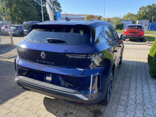 Renault Scenic Iconic 220 Long Range