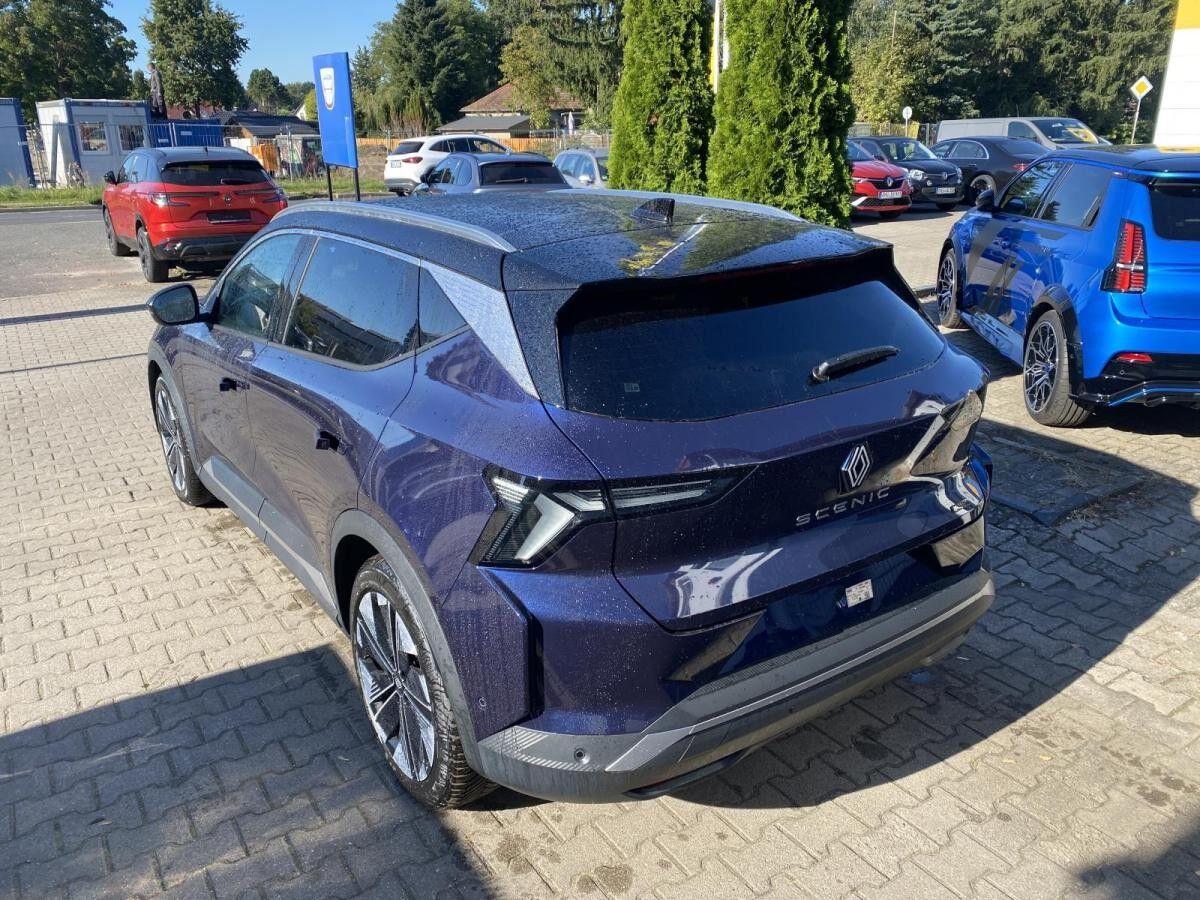 Renault Scenic Iconic 220 Long Range