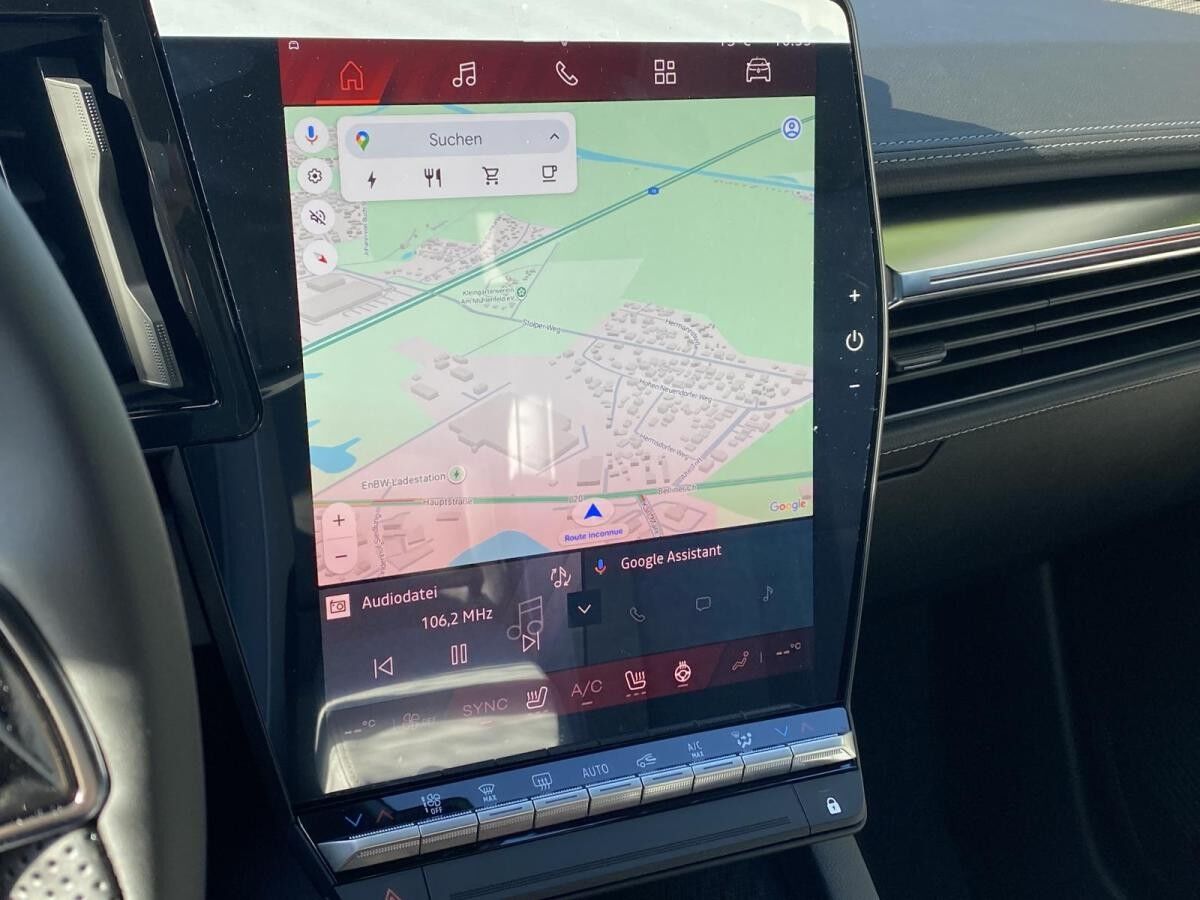 Renault Scenic Iconic 220 Long Range