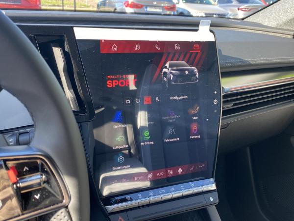 Renault Scenic Iconic 220 Long Range