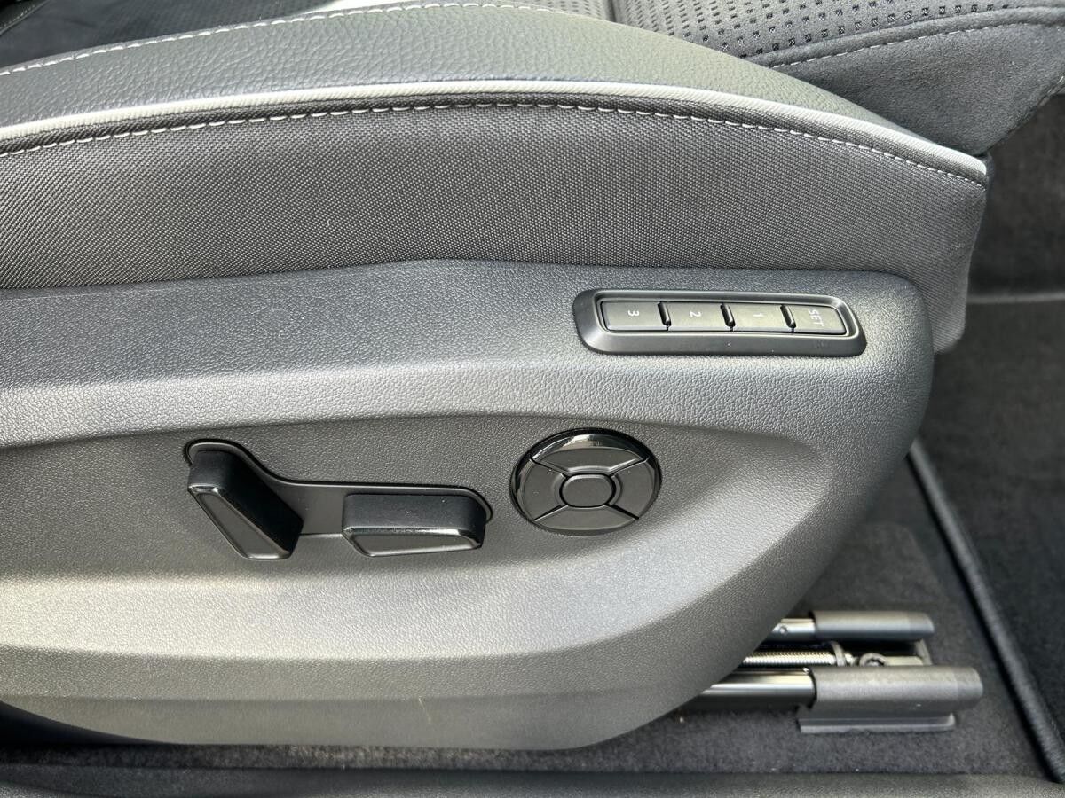 Skoda Kodiaq 2.0 TSI DSG 4x4 Sportline MATRIX AHK PANO