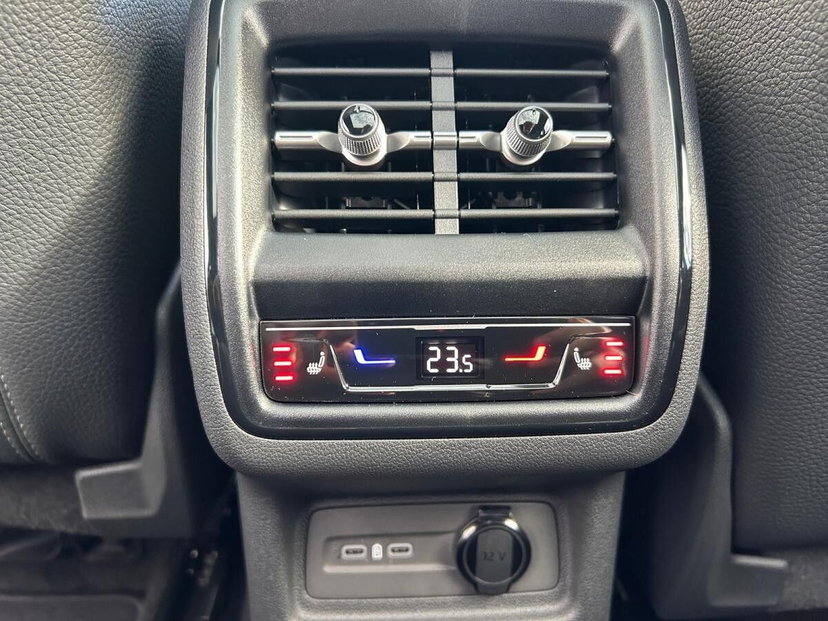 Skoda Kodiaq 2.0 TSI DSG 4x4 Sportline MATRIX AHK PANO