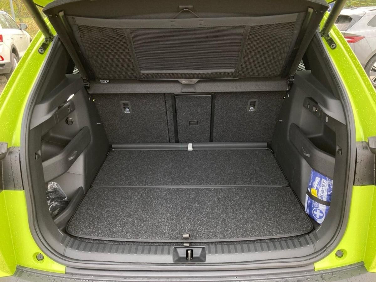 Skoda Elroq RS 4x4 MATRIX.WärmeP.Maxx.MASSAGE.HUD.AHK.AMBIENTE.eHECK.WINTER