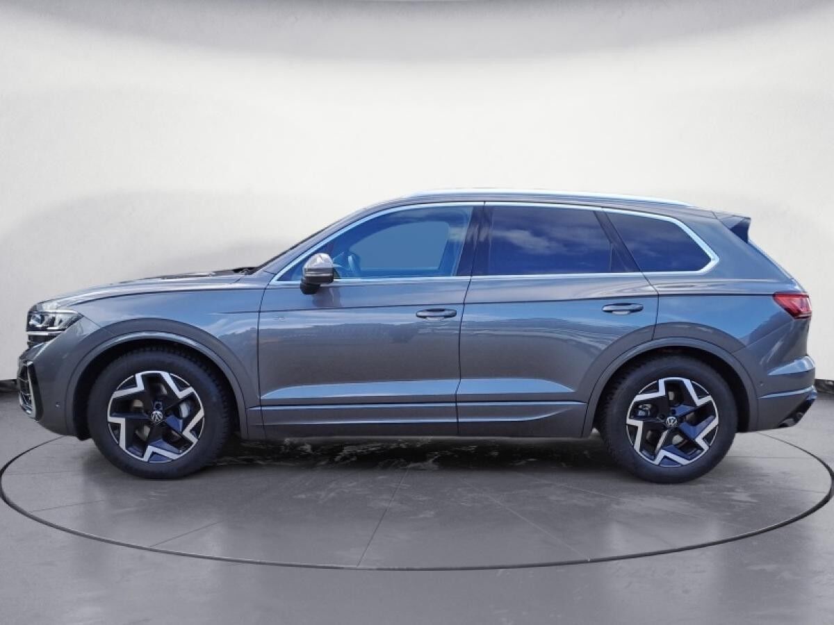 Volkswagen Touareg 3.0 V6 TDI R-Line, AHK, IQ-Drive, sofort verfügbar