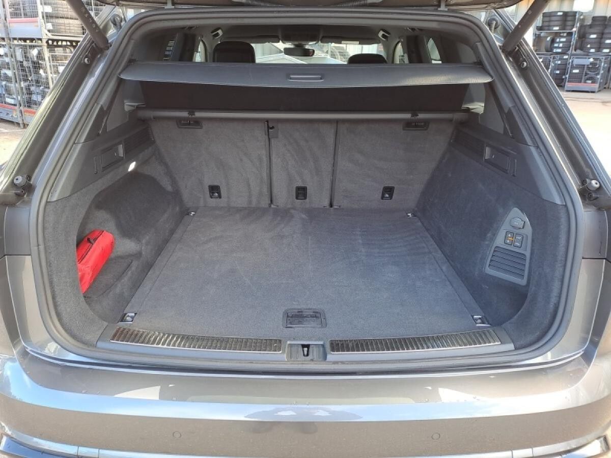 Volkswagen Touareg 3.0 V6 TDI R-Line, AHK, IQ-Drive, sofort verfügbar