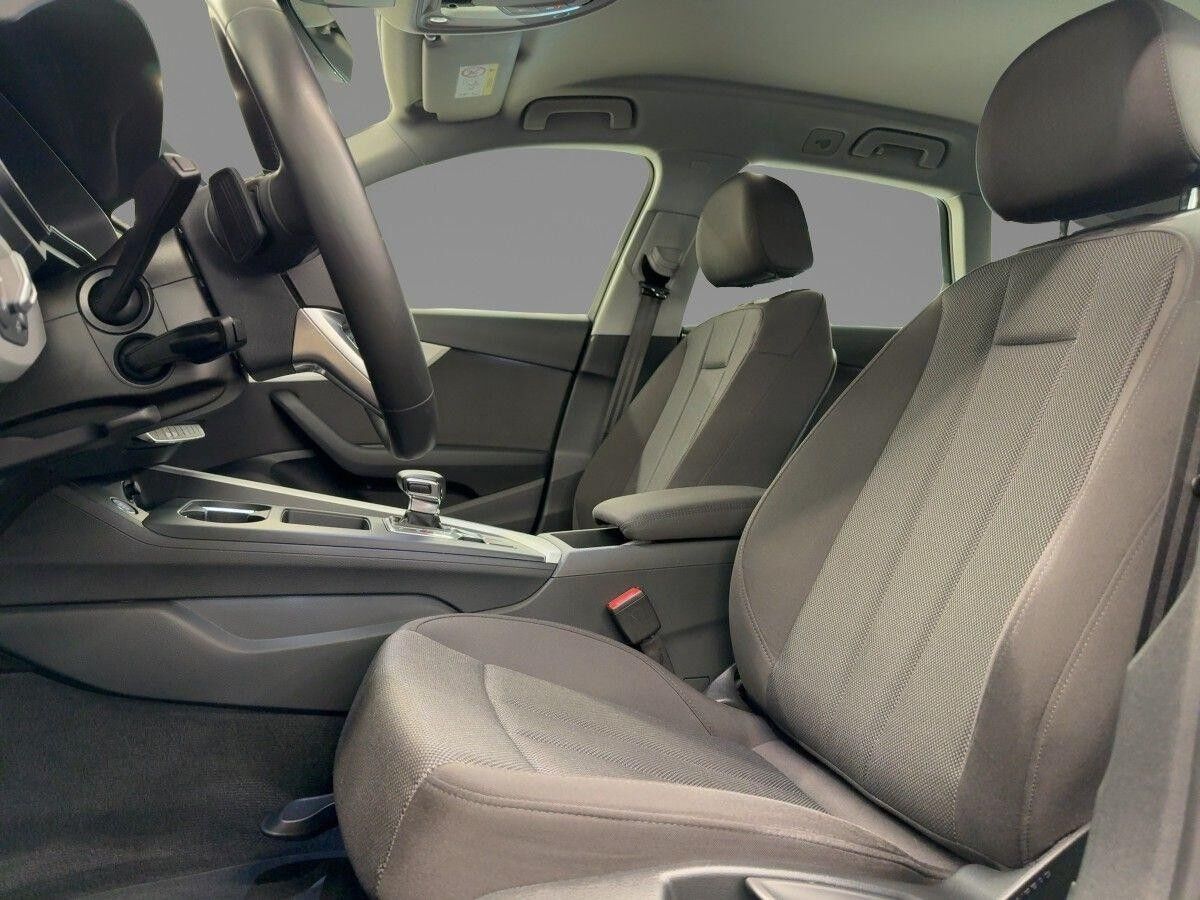 Audi A4 Avant S line 35 TDI ACC Navi LED DAB