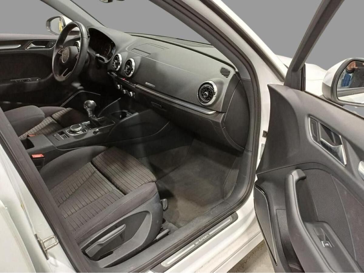 Audi A3 Sportback sport 40 TFSIe LED ACC Navi SHZ