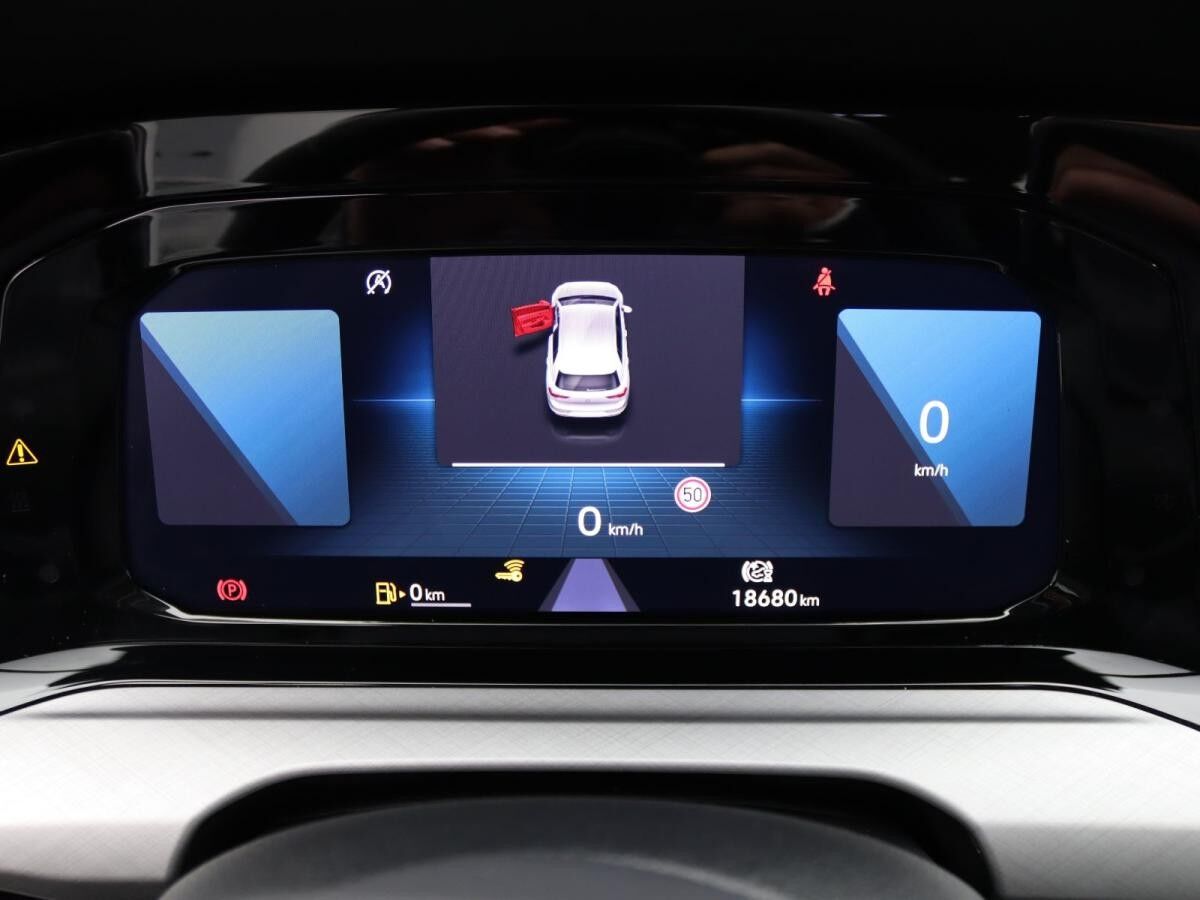 Volkswagen Golf VIII Life 1.5TSI / Navi, App, ACC, LED, SHZ