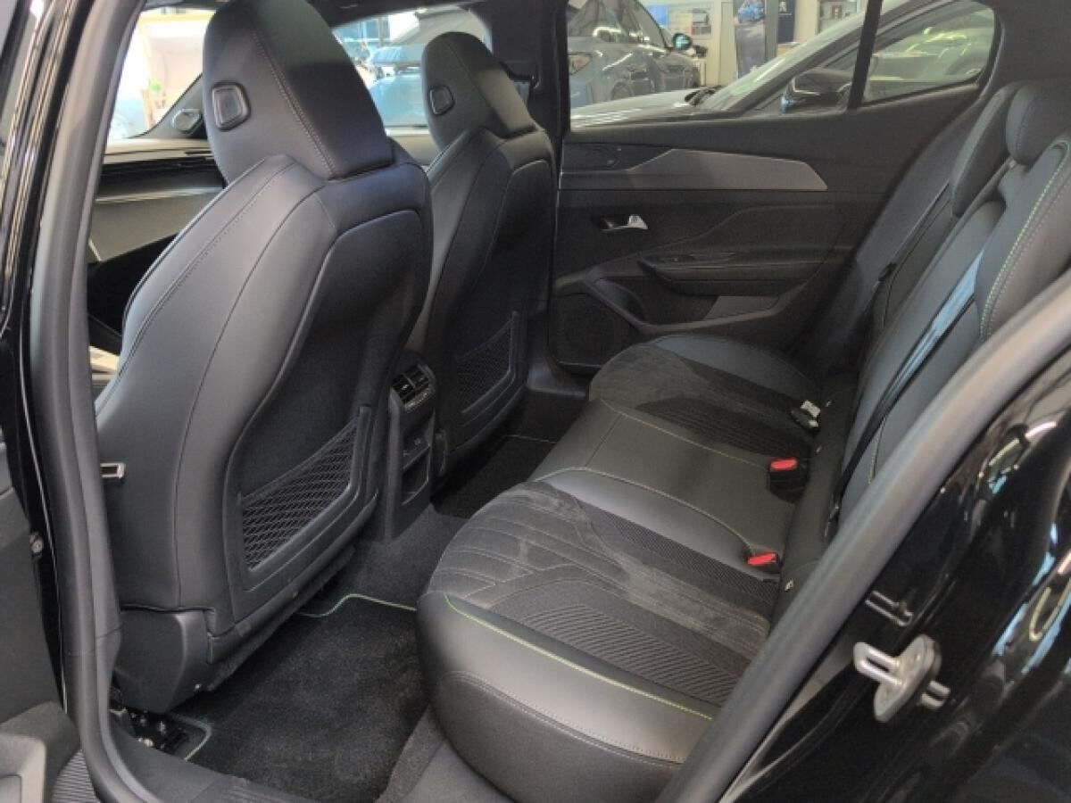 Peugeot 408 Hybrid GT 145 e-DSC6 Panorama Navi SHZ