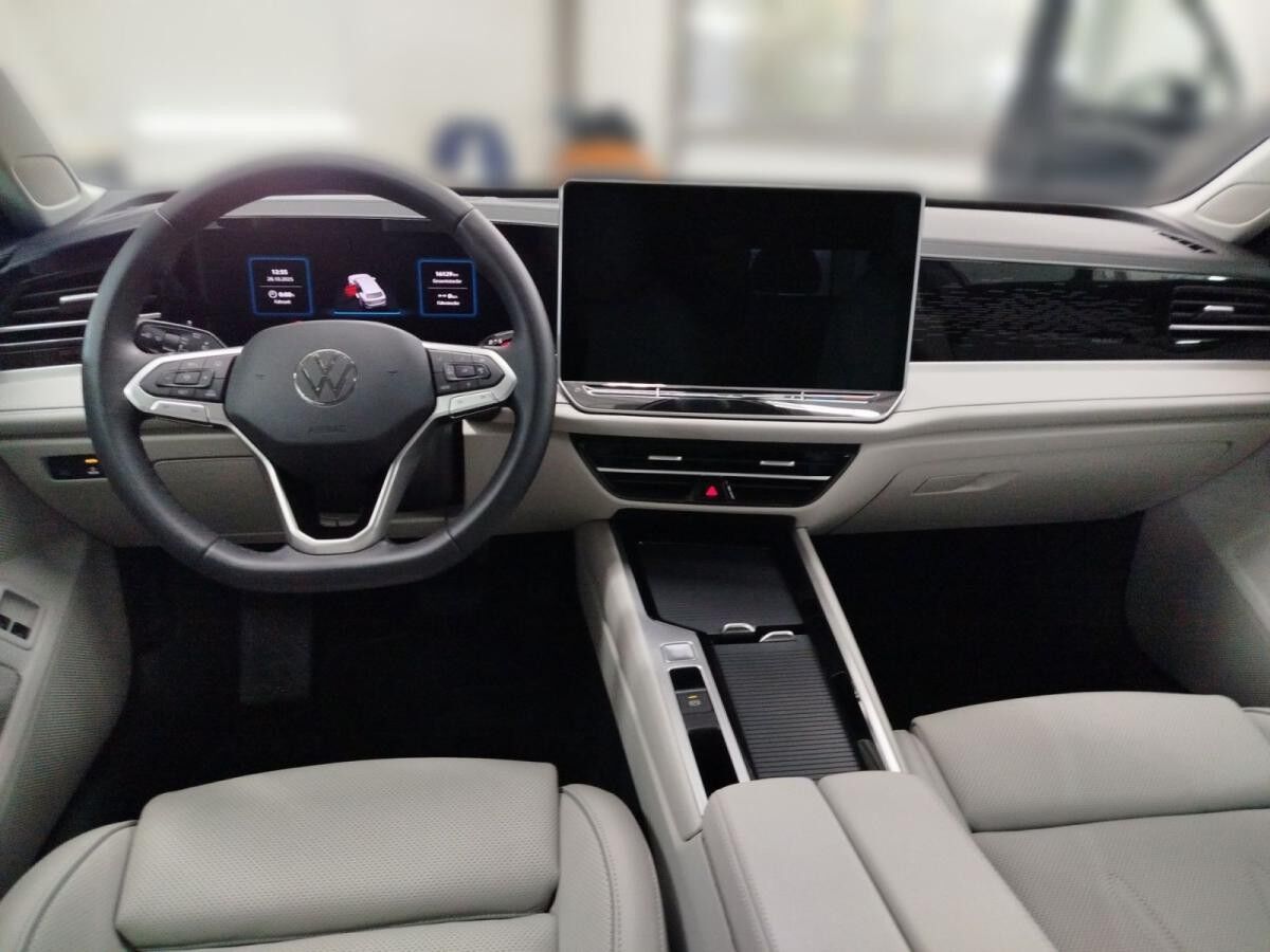 Volkswagen Passat Variant 1.5 TSI DSG eHybrid Navi IQ.Light DAB+ FrontAssist