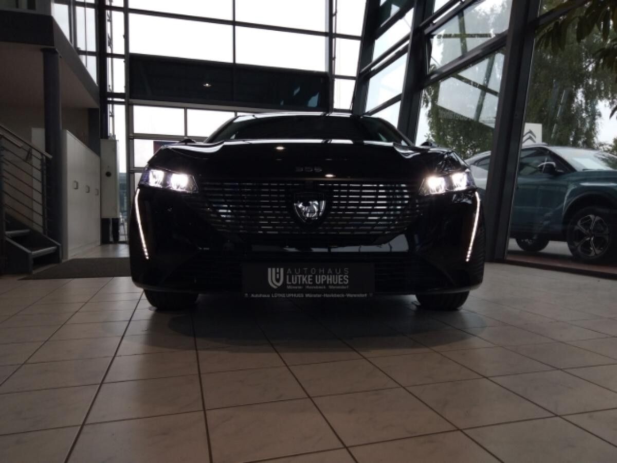 Peugeot 308 ALLURE HYBRID 145 e-DSC6 *TAGESZULASSUNG*