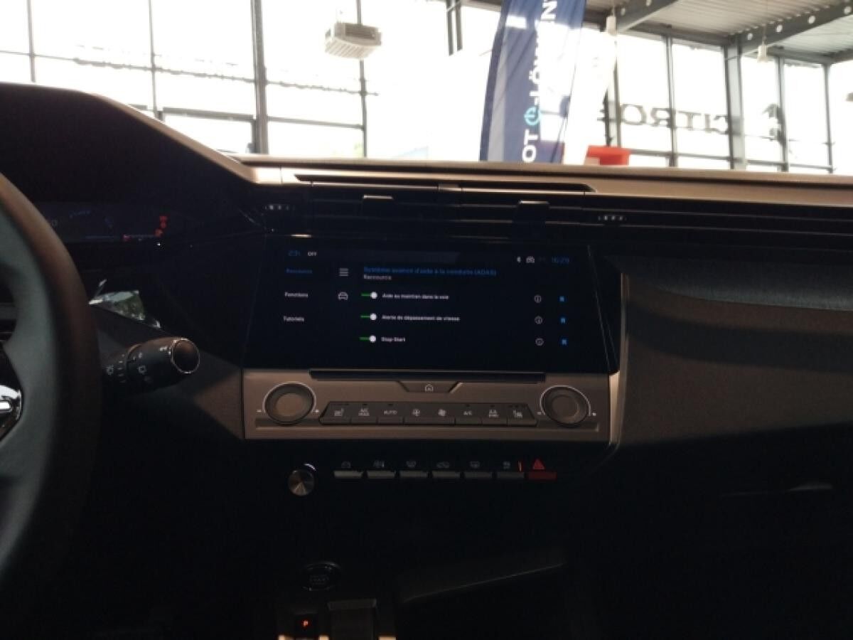 Peugeot 308 ALLURE HYBRID 145 e-DSC6 *TAGESZULASSUNG*