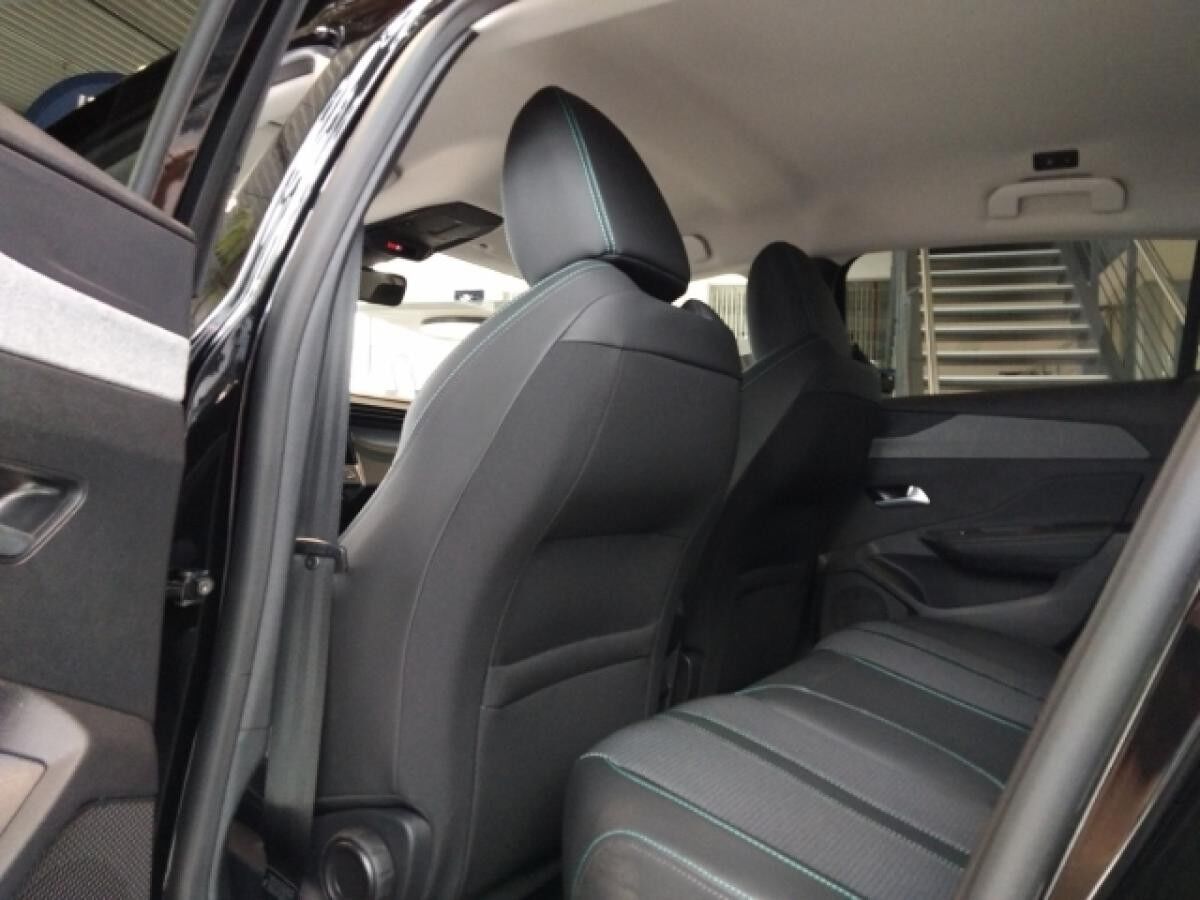 Peugeot 308 ALLURE HYBRID 145 e-DSC6 *TAGESZULASSUNG*