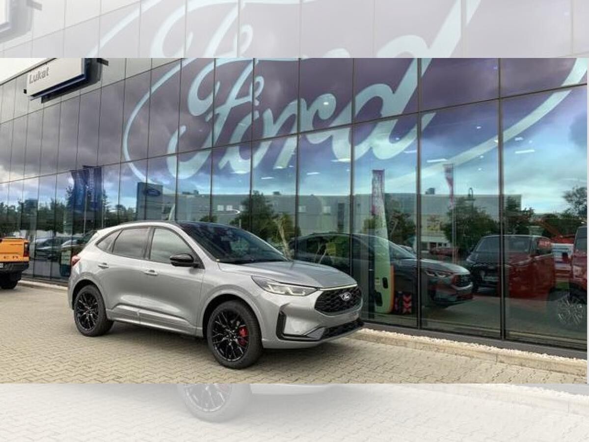 Ford Kuga PHEV ST Line X Black Package