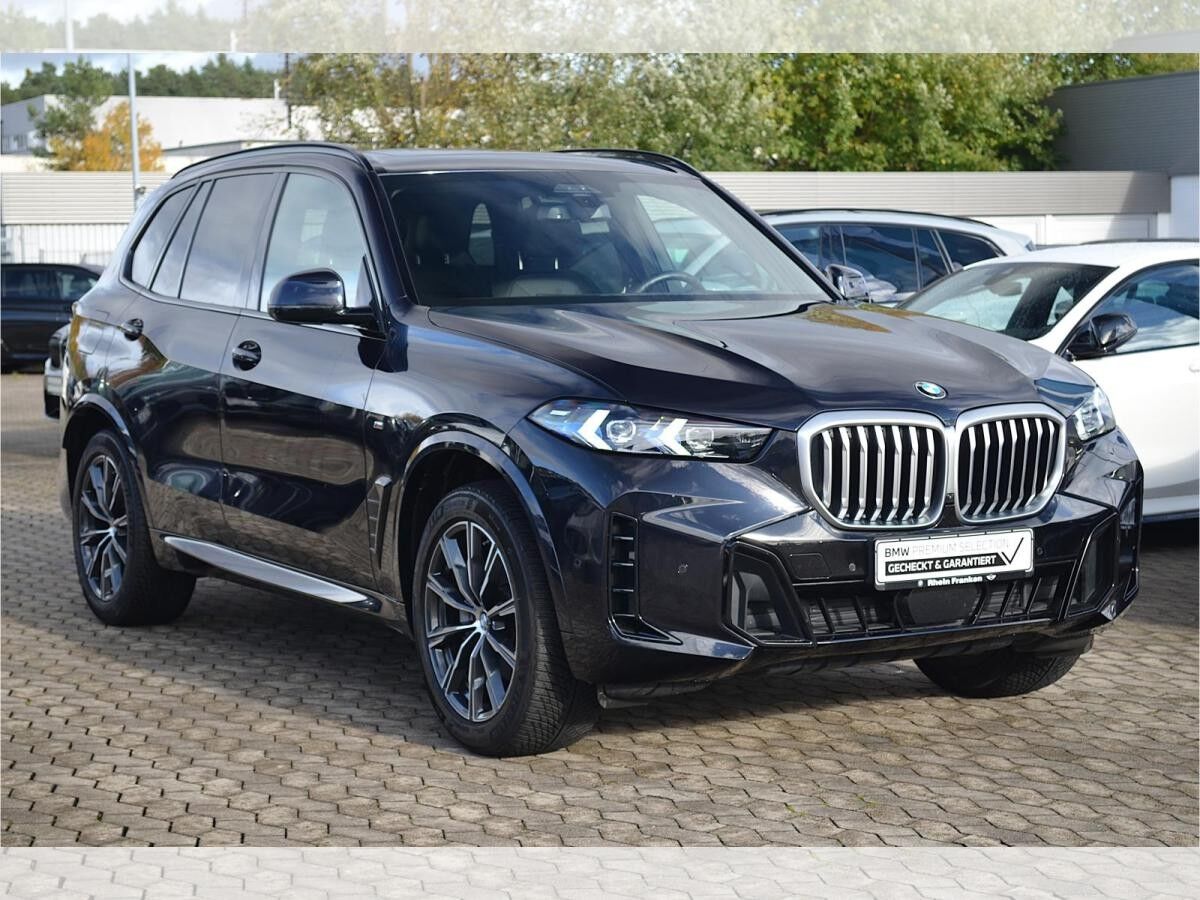 BMW X5 xDrive 30d M-Sport, LiveCptProf, Iconic Glow, Ad.LED, Harm/Kard, AHK, Pano, Soft-Close uvm.