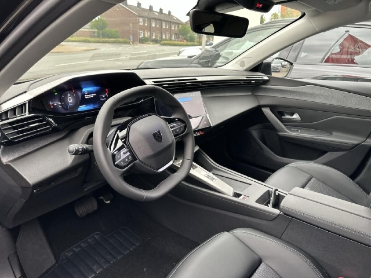 Peugeot 308 SW ALLURE BlueHDi 130 EAT8 Navi  ACC CarPlay