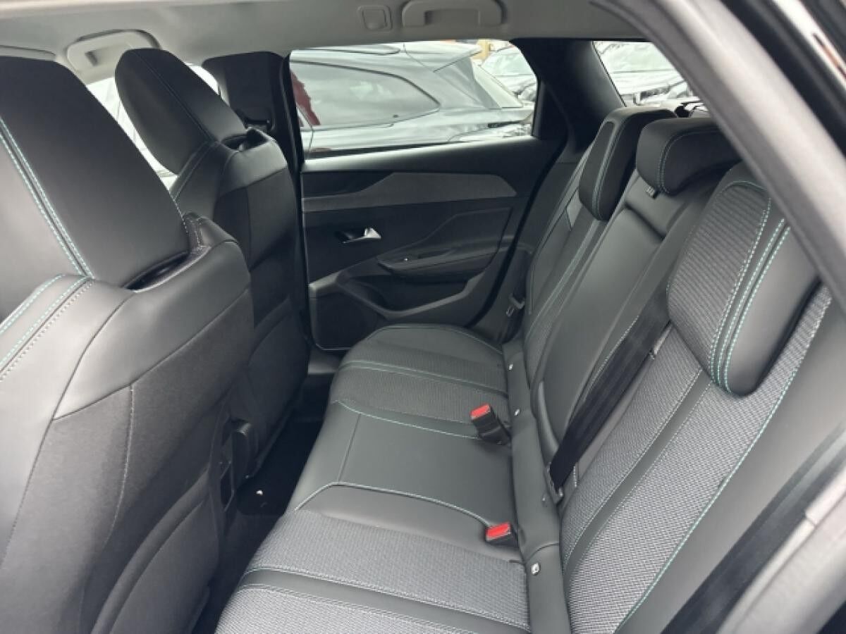 Peugeot 308 SW ALLURE BlueHDi 130 EAT8 Navi  ACC CarPlay