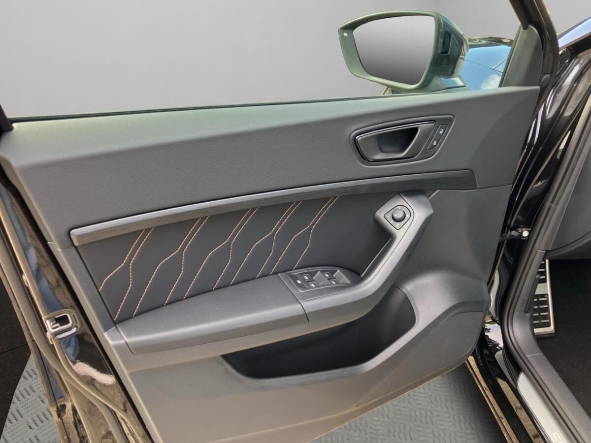 Cupra Ateca VZ 2.0 TSI 221 kW (300 PS) 7-Gang DSG 4Drive Cupra Ateca VZ 2.0 TSI 221 kW (300 PS) 7-Gang DSG 4Drive