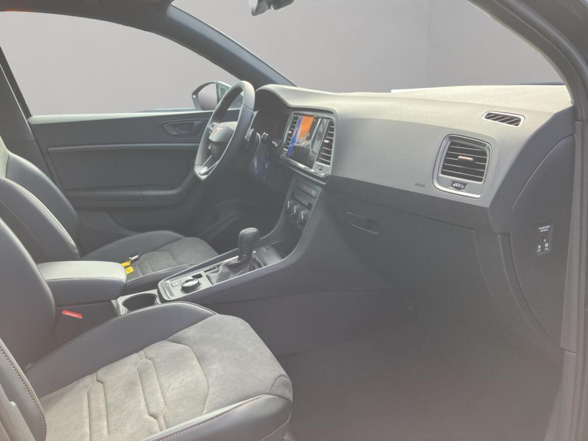 Cupra Ateca VZ 2.0 TSI 221 kW (300 PS) 7-Gang DSG 4Drive Cupra Ateca VZ 2.0 TSI 221 kW (300 PS) 7-Gang DSG 4Drive