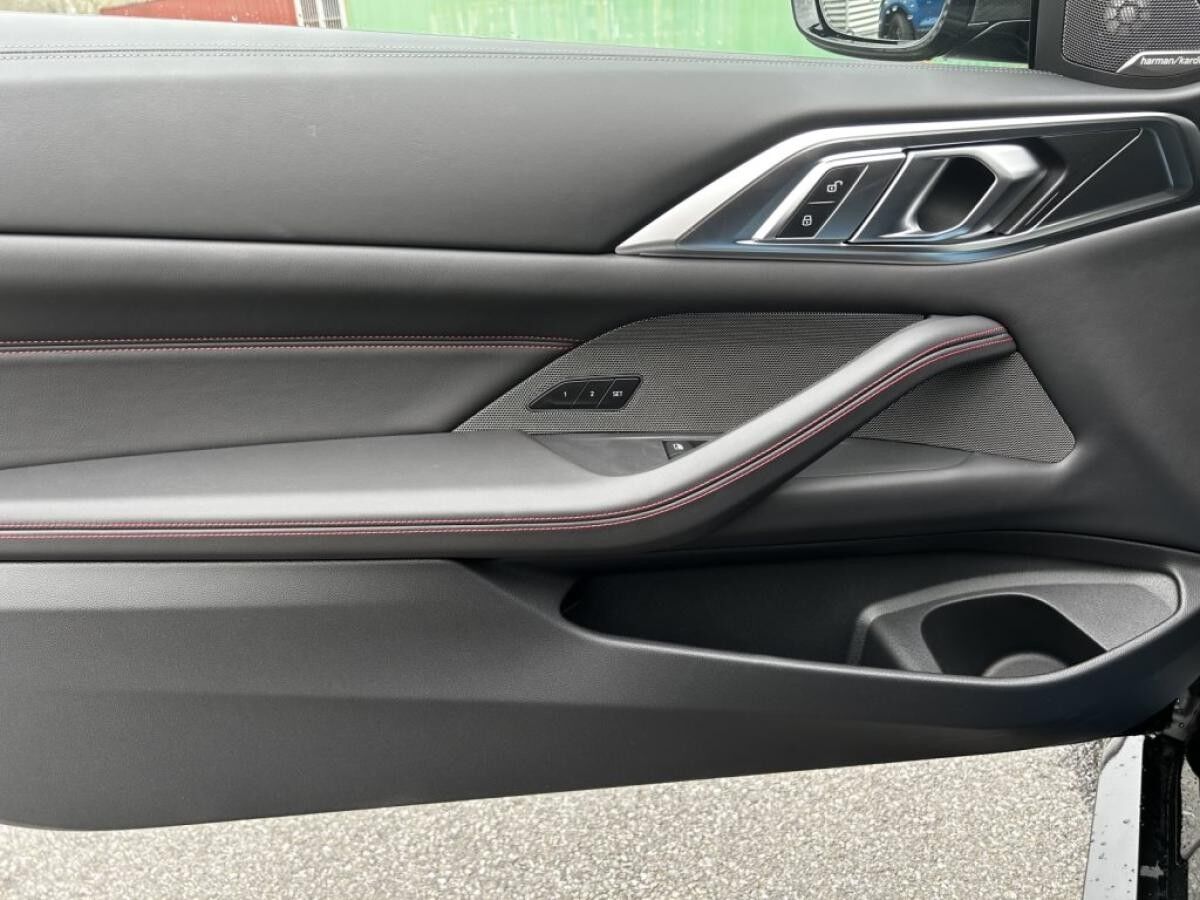 BMW M4 CS Coupé  - M Präzisionsstrebe - M Driver's Package - M Carbon Exterieurpaket - M Leuchten,