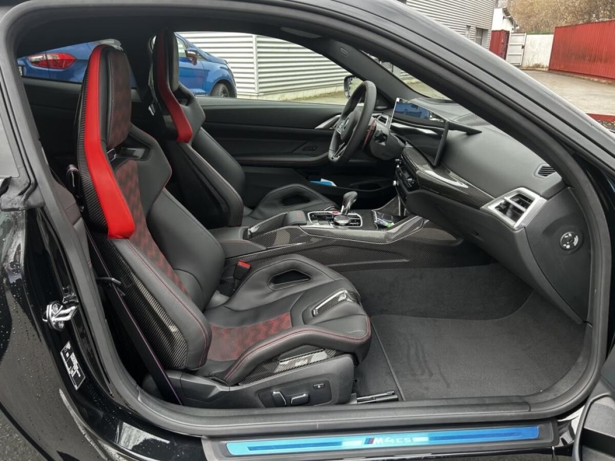 BMW M4 CS Coupé  - M Präzisionsstrebe - M Driver's Package - M Carbon Exterieurpaket - M Leuchten,