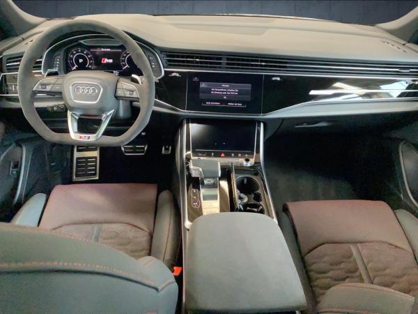 Audi RS Q8 SUV performance tiptr. Vmax305 Laser PANO