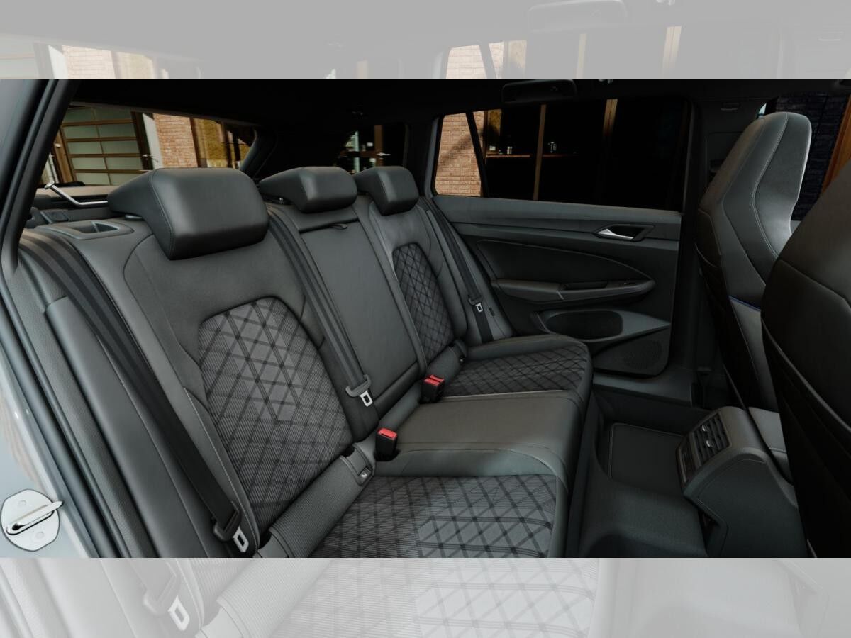 Volkswagen Golf Variant R-LINE 1.5 eTSI 110 kW DSG *AHZV WR LED-PLUS NAVI*