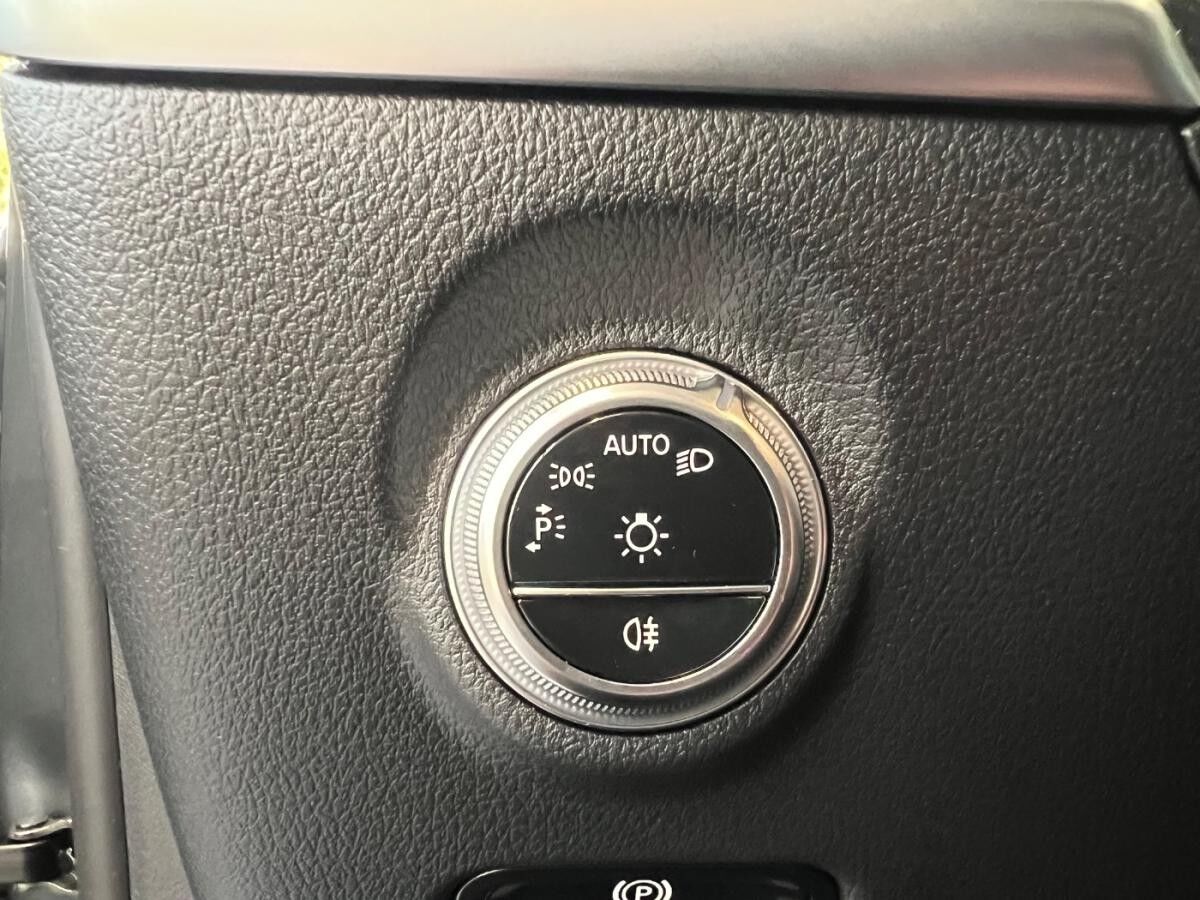 Mercedes-Benz C 300 e T-Modell ACC+LED+Navi+SHZ+HUD