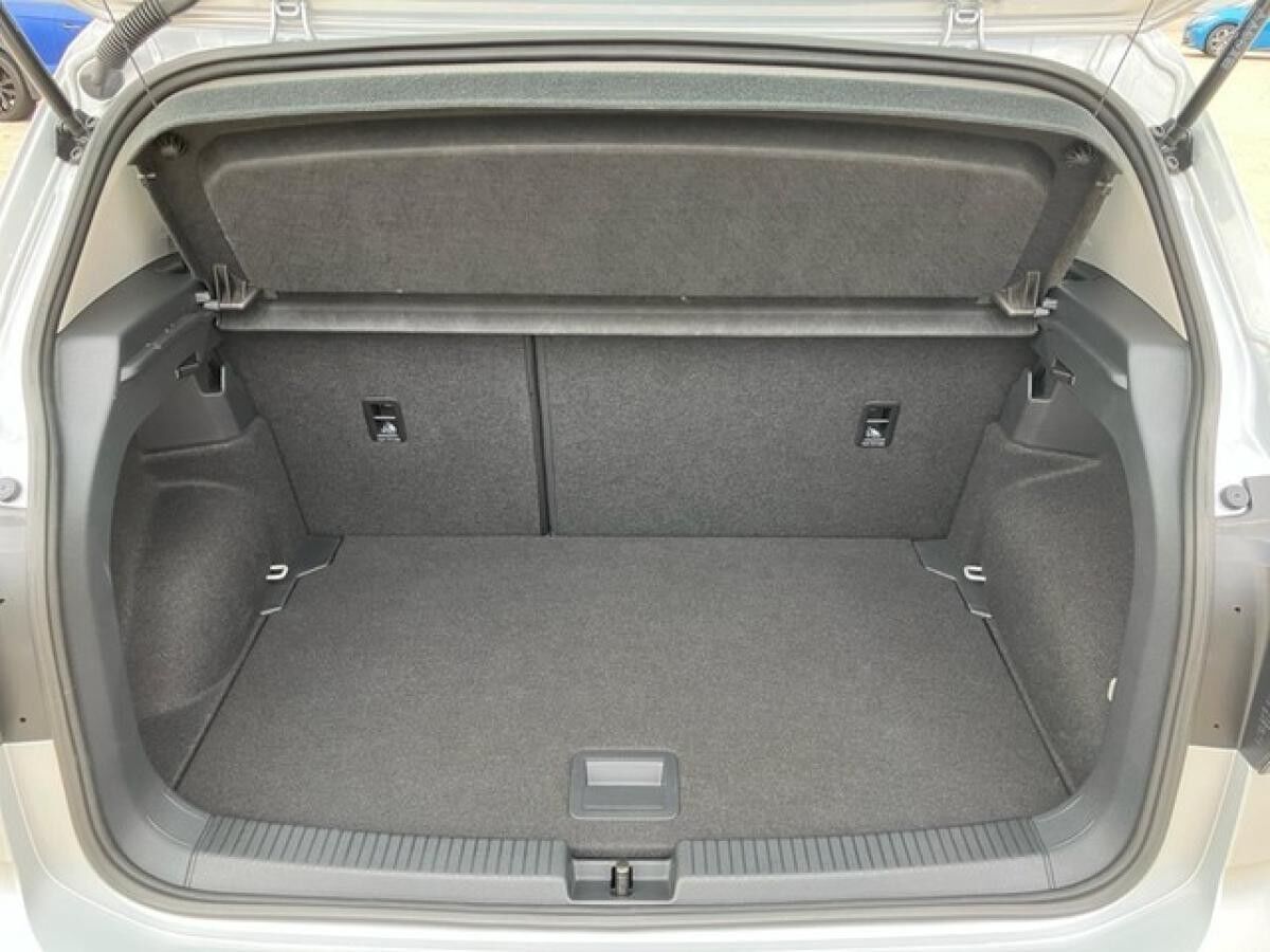 Volkswagen T-Cross Style 1.0 TSI 85kW DSG - 17 Zoll+GJR+Matrix+Navi+SHZ+Carplay+ACC+Kamera+IQ Drive+LM+DAB+PDC+Digital