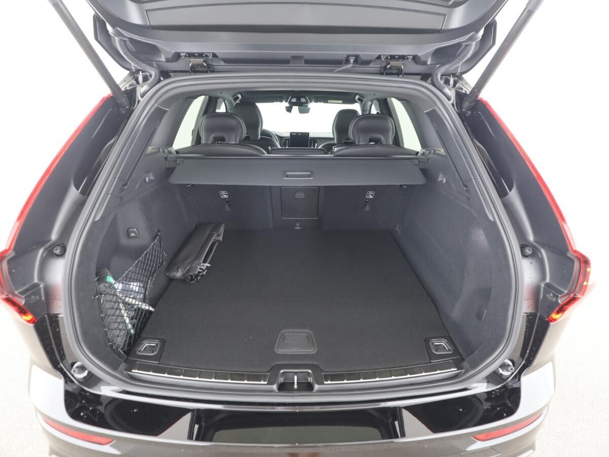 Volvo XC60 T8 AWD Plus Black Edition Gewerbeangebot