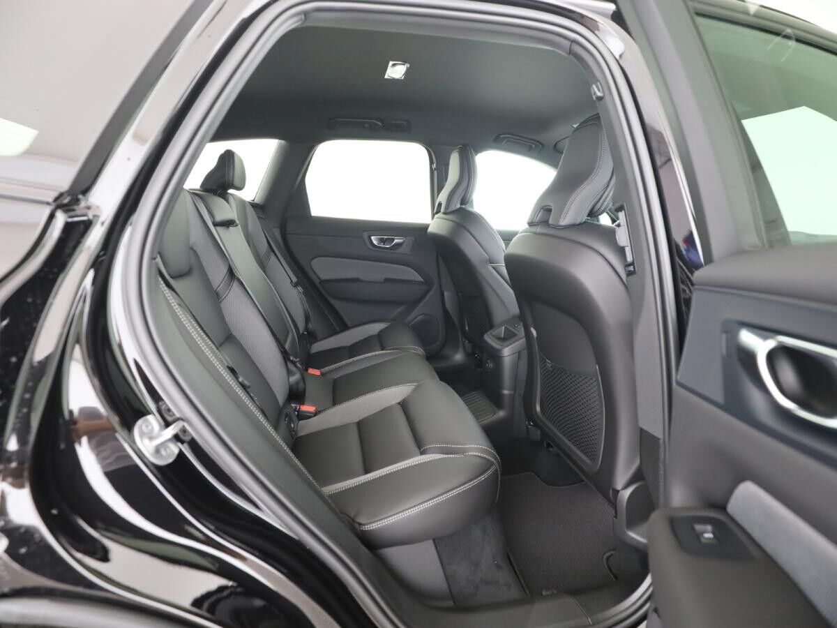 Volvo XC60 T8 AWD Plus Black Edition Gewerbeangebot
