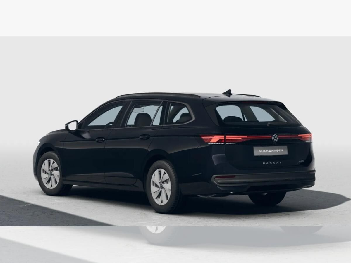Volkswagen Passat Variant 2.0 TDI Business AHK 360° ACC