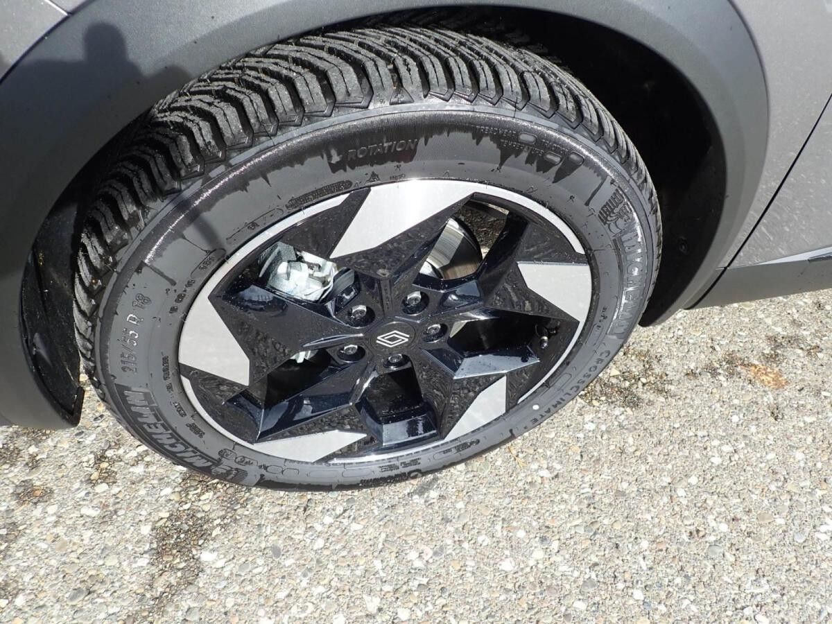 Renault Captur Techno Mild Hybrid 140