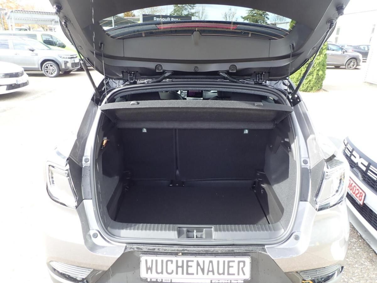 Renault Captur Techno Mild Hybrid 140